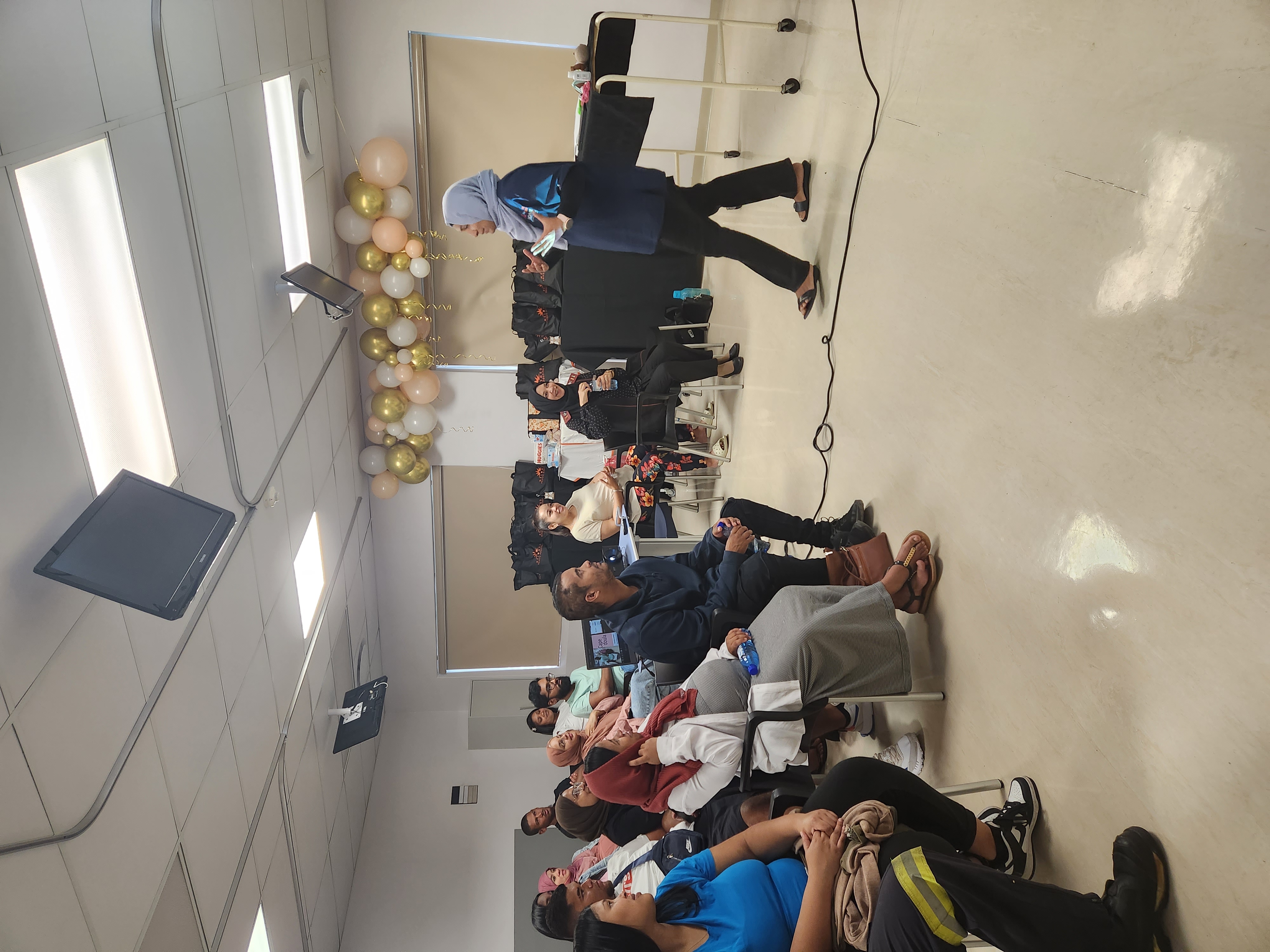 Antenatal education session